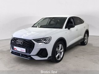 AUDI Q3 35 TDI quattro S tronic Business Advanced